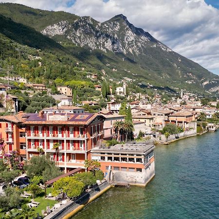 Hotel Gardenia Al Lago ガルニャーノ エクステリア 写真