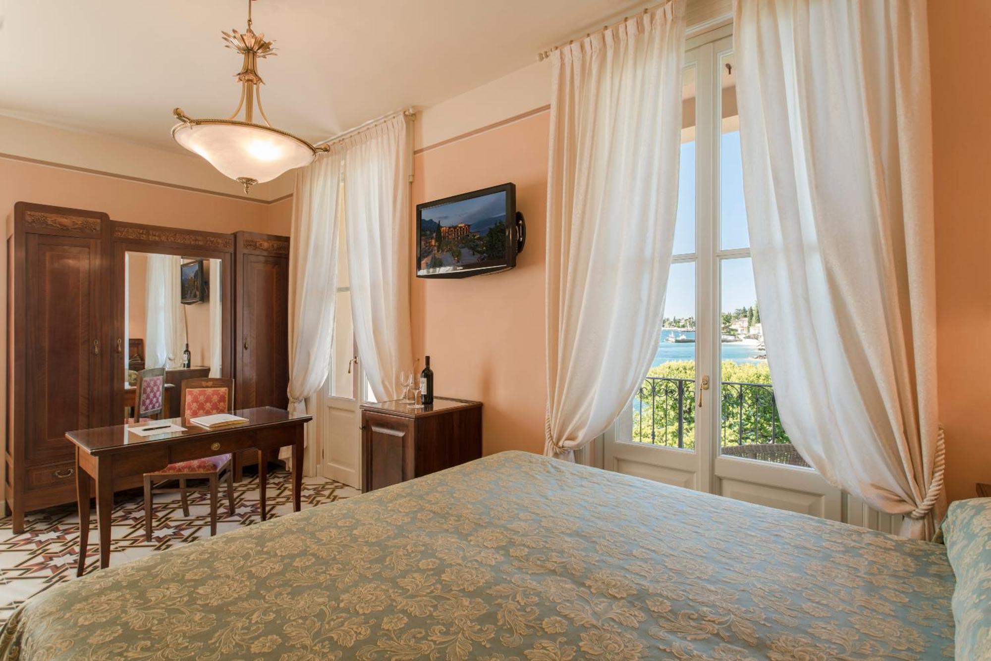 Hotel Gardenia Al Lago ガルニャーノ 部屋 写真
