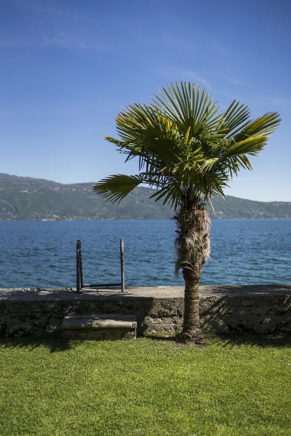 Hotel Gardenia Al Lago ガルニャーノ エクステリア 写真