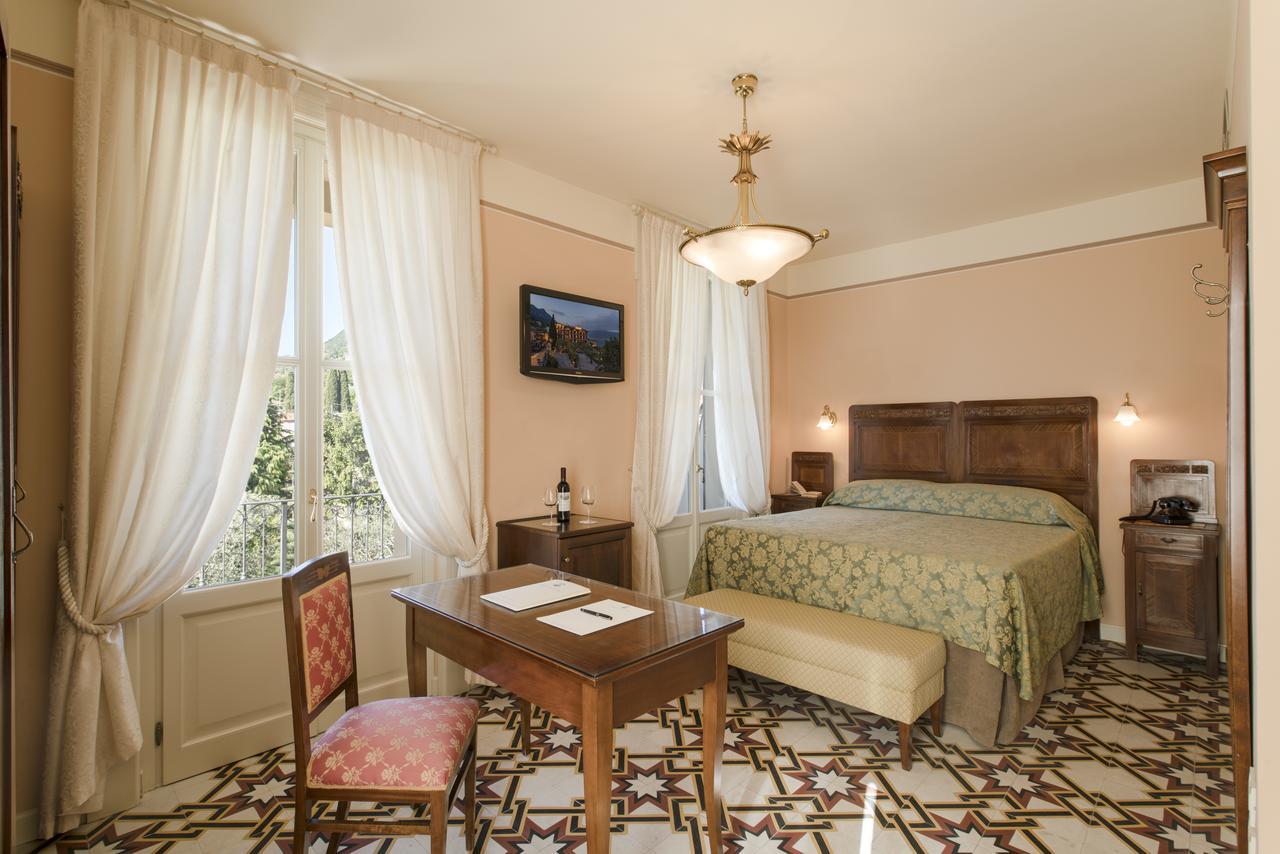 Hotel Gardenia Al Lago ガルニャーノ エクステリア 写真