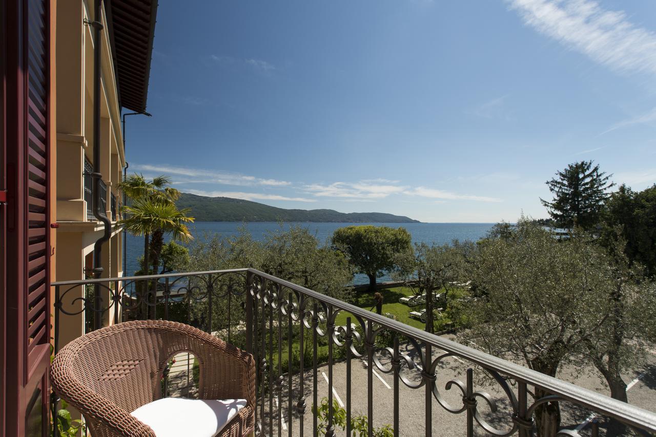 Hotel Gardenia Al Lago ガルニャーノ エクステリア 写真